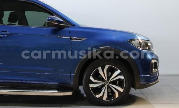 Buy Used Volkswagen T-Roc Blue Car in Harare in Harare Buy Used Volkswagen T-Roc Blue Car in Harare in Harare