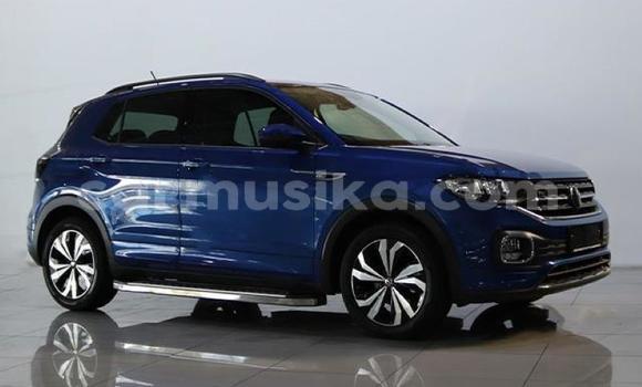 Buy Used Volkswagen T-Roc Blue Car in Harare in Harare Buy Used Volkswagen T-Roc Blue Car in Harare in Harare