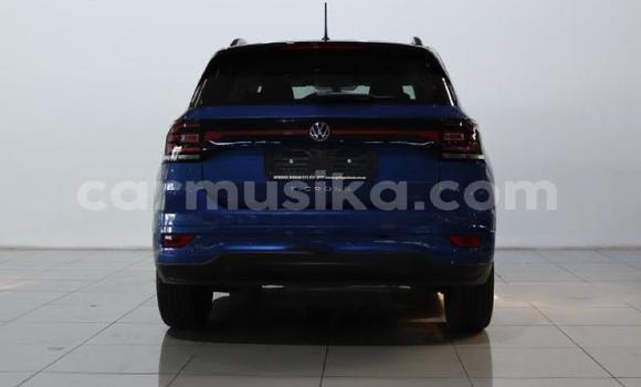 Buy Used Volkswagen T-Roc Blue Car in Harare in Harare Buy Used Volkswagen T-Roc Blue Car in Harare in Harare
