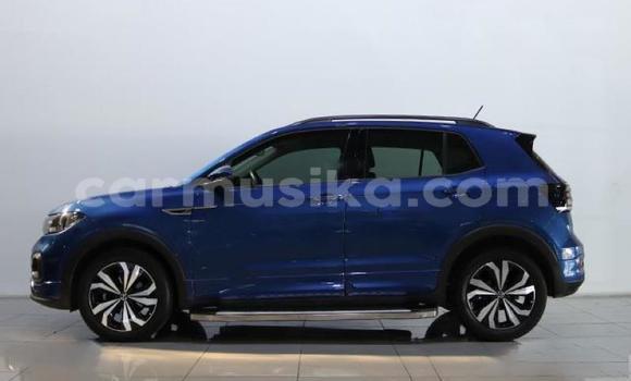 Buy Used Volkswagen T-Roc Blue Car in Harare in Harare Buy Used Volkswagen T-Roc Blue Car in Harare in Harare