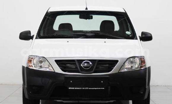Buy Used Nissan NP 300 White Car in Beitbridge in Matabeleland South Buy Used Nissan NP 300 White Car in Beitbridge in Matabeleland South