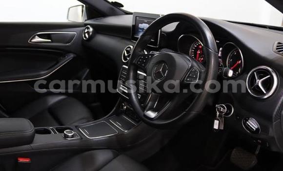 Buy Used Mercedes-Benz A200 Silver Car in Beitbridge in Matabeleland South Buy Used Mercedes-Benz A200 Silver Car in Beitbridge in Matabeleland South