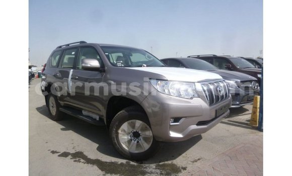 Nunua Imported Toyota Prado Nyingine Gari ndani ya Import - Dubai nchini Harare Nunua Imported Toyota Prado Nyingine Gari ndani ya Import - Dubai nchini Harare