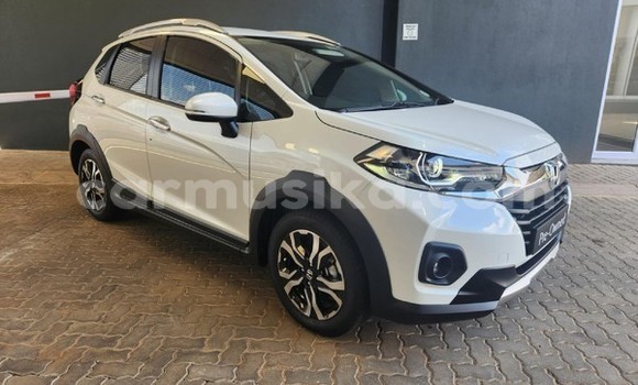 Tenga Tsaru Honda BR-V Chena Mota in Harare in Harare