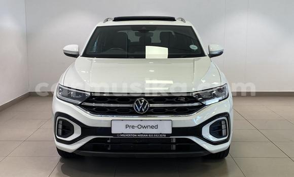 Acheter Occasion Voiture Volkswagen T-Roc Blanc à Harare, Harare Acheter Occasion Voiture Volkswagen T-Roc Blanc à Harare, Harare