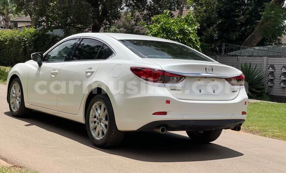 Tenga Tsaru Mazda Axela Zvimwe Mota in Harare in Harare