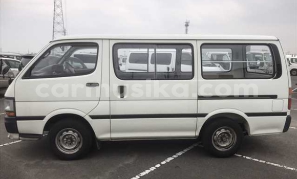 Tenga Tsaru Toyota Hiace Chena Mota in Beitbridge in Matabeleland South Tenga Tsaru Toyota Hiace Chena Mota in Beitbridge in Matabeleland South