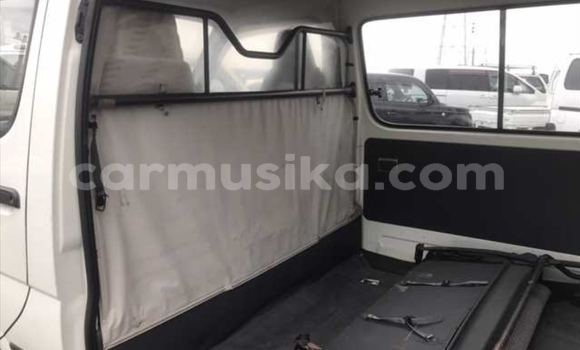 Tenga Tsaru Toyota Hiace Chena Mota in Beitbridge in Matabeleland South Tenga Tsaru Toyota Hiace Chena Mota in Beitbridge in Matabeleland South