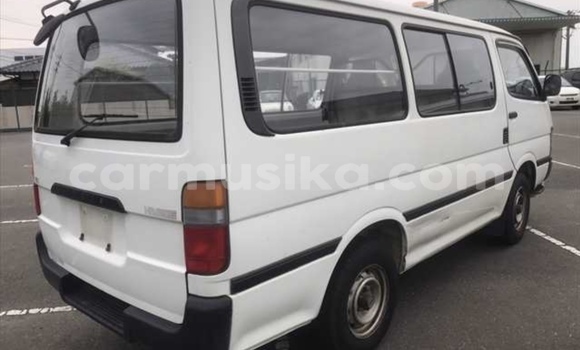 Tenga Tsaru Toyota Hiace Chena Mota in Beitbridge in Matabeleland South Tenga Tsaru Toyota Hiace Chena Mota in Beitbridge in Matabeleland South