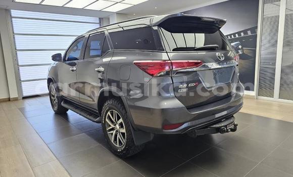 Buy Used Toyota Fortuner Silver Car in Harare in Harare Buy Used Toyota Fortuner Silver Car in Harare in Harare