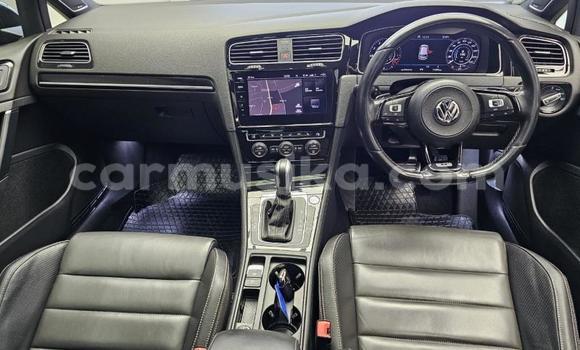 Buy Used Volkswagen Golf R Black Car in Bulawayo in Bulawayo Buy Used Volkswagen Golf R Black Car in Bulawayo in Bulawayo