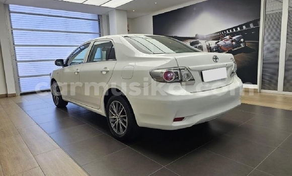 Buy Used Toyota Corolla White Car in Beitbridge in Matabeleland South Buy Used Toyota Corolla White Car in Beitbridge in Matabeleland South