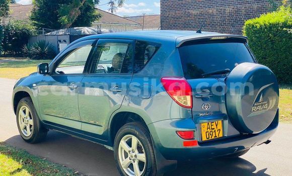 Nunua Ilio tumika Toyota RAV4 Nyingine Gari ndani ya Harare nchini Harare Nunua Ilio tumika Toyota RAV4 Nyingine Gari ndani ya Harare nchini Harare