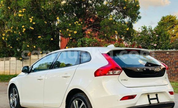 Nunua Ilio tumika Volvo V60 Nyingine Gari ndani ya Harare nchini Harare Nunua Ilio tumika Volvo V60 Nyingine Gari ndani ya Harare nchini Harare