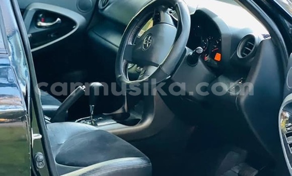 Tenga Tsaru Toyota Vanguard Zvimwe Mota in Harare in Harare