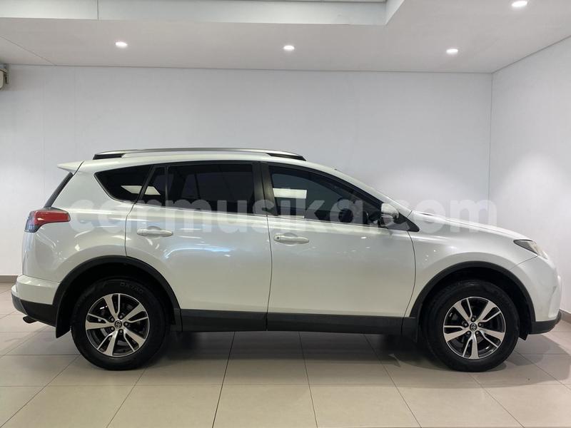 Big with watermark toyota rav4 matabeleland south beitbridge 35237