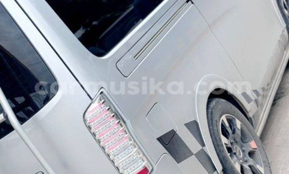 Tenga Tsaru Nissan Nv350 Zvimwe Mota in Beitbridge in Matabeleland South Tenga Tsaru Nissan Nv350 Zvimwe Mota in Beitbridge in Matabeleland South