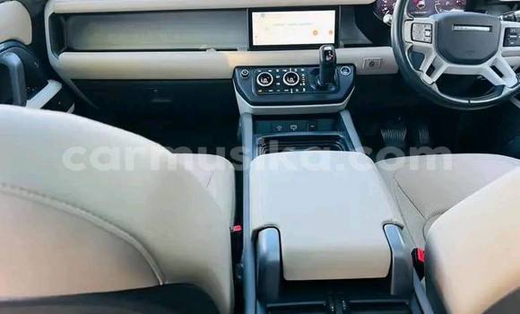 Tenga Tsaru Land Rover Defender Zvimwe Mota in Bindura in Mashonaland yePakati Tenga Tsaru Land Rover Defender Zvimwe Mota in Bindura in Mashonaland yePakati