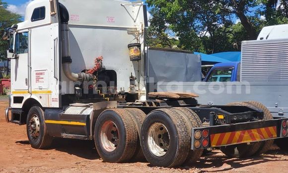 Tenga Tsaru Isuzu FTR 850 Chena Rori in Belvedere in Harare Tenga Tsaru Isuzu FTR 850 Chena Rori in Belvedere in Harare