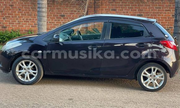 Tenga Tsaru Mazda Demio Nhema Mota in Belvedere in Harare Tenga Tsaru Mazda Demio Nhema Mota in Belvedere in Harare