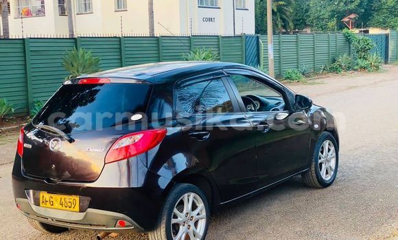 Tenga Tsaru Mazda Demio Nhema Mota in Belvedere in Harare Tenga Tsaru Mazda Demio Nhema Mota in Belvedere in Harare