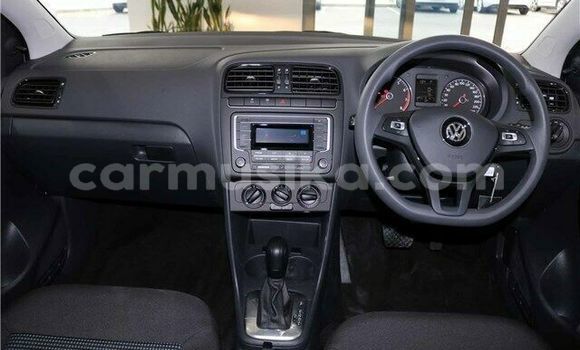 Acheter Occasion Voiture Volkswagen Polo Blanc à Beitbridge, Matabeleland South Acheter Occasion Voiture Volkswagen Polo Blanc à Beitbridge, Matabeleland South