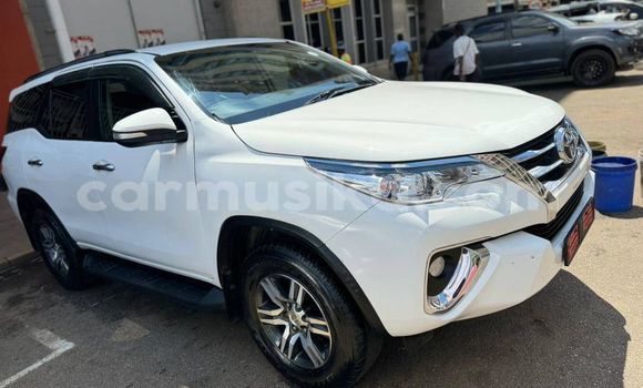 Buy Used Toyota Fortuner White Car in Beitbridge in Matabeleland South