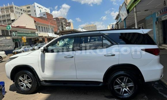 Tenga Tsaru Toyota Fortuner Chena Mota in Beitbridge in Matabeleland South Tenga Tsaru Toyota Fortuner Chena Mota in Beitbridge in Matabeleland South