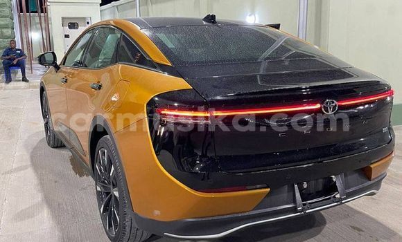 Tenga Tsaru Toyota Crown Zvimwe Mota in Belvedere in Harare Tenga Tsaru Toyota Crown Zvimwe Mota in Belvedere in Harare