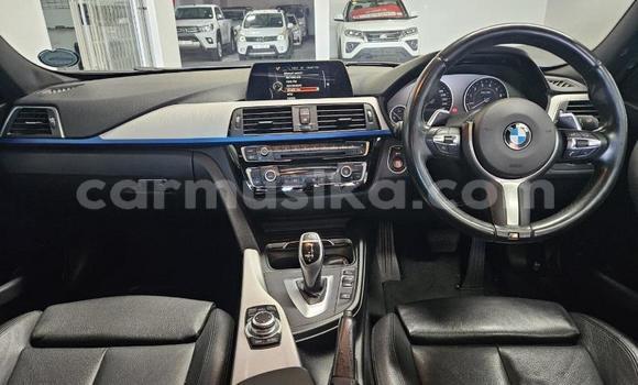Acheter Occasion Voiture BMW 3–Series Bleu à Beitbridge, Matabeleland South Acheter Occasion Voiture BMW 3–Series Bleu à Beitbridge, Matabeleland South