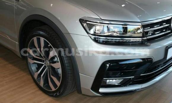 Buy Used Volkswagen Tiguan White Car in Beitbridge in Matabeleland South Buy Used Volkswagen Tiguan White Car in Beitbridge in Matabeleland South