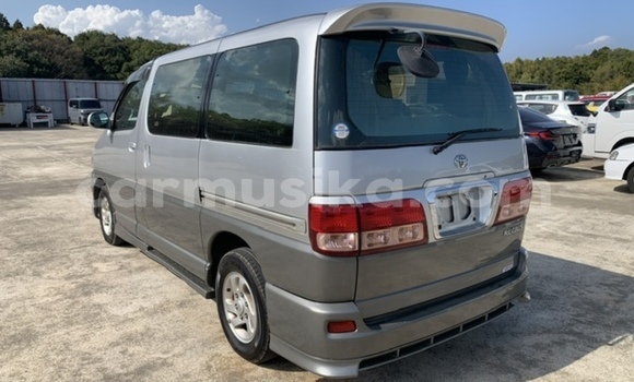 Nunua Ilio tumika Toyota Regius Fedha Gari ndani ya Beitbridge nchini Matabeleland Kusini Nunua Ilio tumika Toyota Regius Fedha Gari ndani ya Beitbridge nchini Matabeleland Kusini