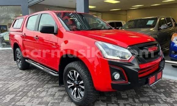 Buy Used Isuzu D–MAX Red Car in Beitbridge in Matabeleland South