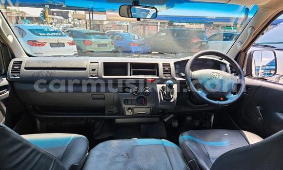 Nunua Ilio tumika Toyota Hiace Nyeupe Gari ndani ya Gweru nchini Midlands Nunua Ilio tumika Toyota Hiace Nyeupe Gari ndani ya Gweru nchini Midlands