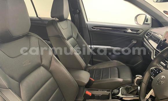 Acheter Occasion Voiture Volkswagen T-Roc Blanc à Avondale, Harare Acheter Occasion Voiture Volkswagen T-Roc Blanc à Avondale, Harare