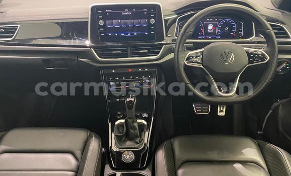 Acheter Occasion Voiture Volkswagen T-Roc Blanc à Avondale, Harare Acheter Occasion Voiture Volkswagen T-Roc Blanc à Avondale, Harare