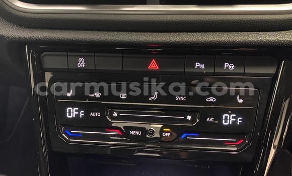 Acheter Occasion Voiture Volkswagen T-Roc Blanc à Avondale, Harare Acheter Occasion Voiture Volkswagen T-Roc Blanc à Avondale, Harare