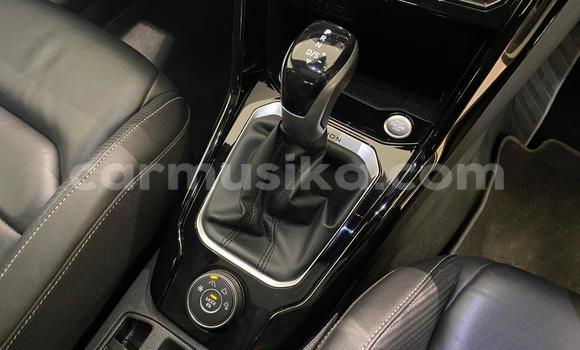 Acheter Occasion Voiture Volkswagen T-Roc Blanc à Avondale, Harare Acheter Occasion Voiture Volkswagen T-Roc Blanc à Avondale, Harare