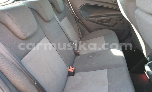 Acheter Occasion Voiture Ford Fiesta Gris à Beitbridge, Matabeleland South Acheter Occasion Voiture Ford Fiesta Gris à Beitbridge, Matabeleland South