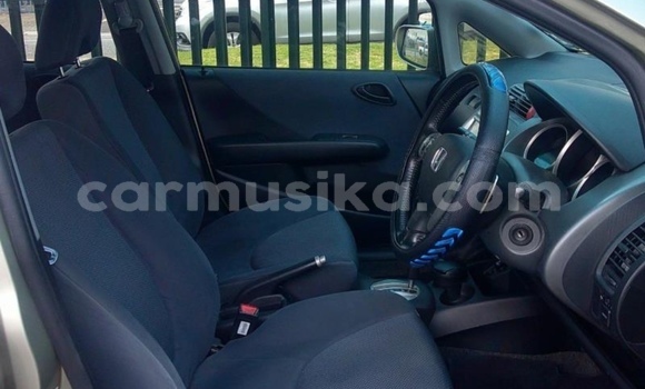 Acheter Occasion Voiture Honda Fit Gris à Beitbridge, Matabeleland South Acheter Occasion Voiture Honda Fit Gris à Beitbridge, Matabeleland South