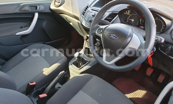 Acheter Occasion Voiture Ford Fiesta Gris à Beitbridge, Matabeleland South Acheter Occasion Voiture Ford Fiesta Gris à Beitbridge, Matabeleland South
