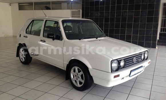 Tenga Tsaru Volkswagen Golf Chena Mota in Beitbridge in Matabeleland South Tenga Tsaru Volkswagen Golf Chena Mota in Beitbridge in Matabeleland South