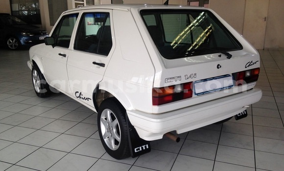 Tenga Tsaru Volkswagen Golf Chena Mota in Beitbridge in Matabeleland South Tenga Tsaru Volkswagen Golf Chena Mota in Beitbridge in Matabeleland South