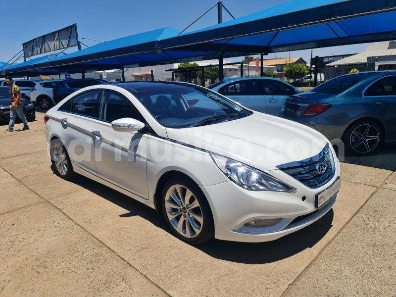 Big with watermark hyundai sonata matabeleland south beitbridge 35328