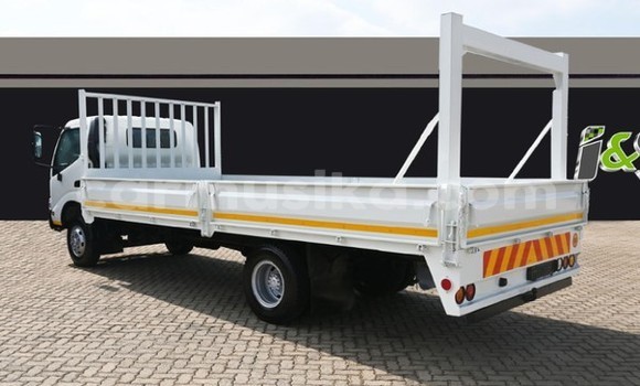 Tenga Tsaru Toyota Dyna Chena Rori in Gweru in Midlands Tenga Tsaru Toyota Dyna Chena Rori in Gweru in Midlands