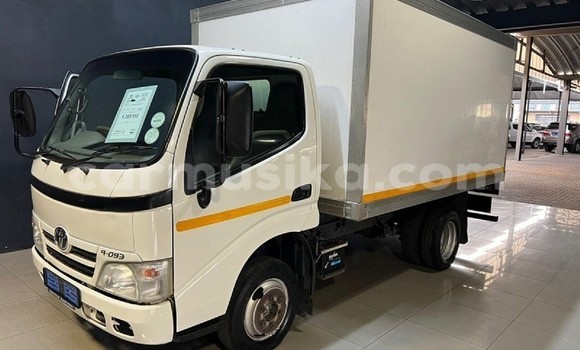 Acheter Occasion Utilitaire Toyota Dyna Blanc à Gweru, Midlands Acheter Occasion Utilitaire Toyota Dyna Blanc à Gweru, Midlands