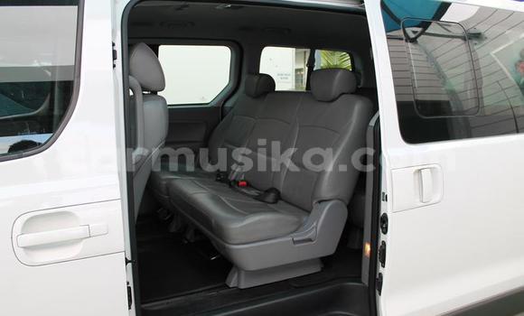 Tenga Tsaru Hyundai H1 Chena Mota in Beitbridge in Matabeleland South Tenga Tsaru Hyundai H1 Chena Mota in Beitbridge in Matabeleland South