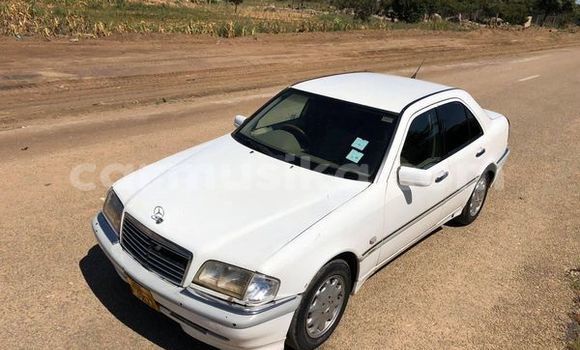 Nunua Ilio tumika Mazda Atenza Nyingine Gari ndani ya Harare nchini Harare