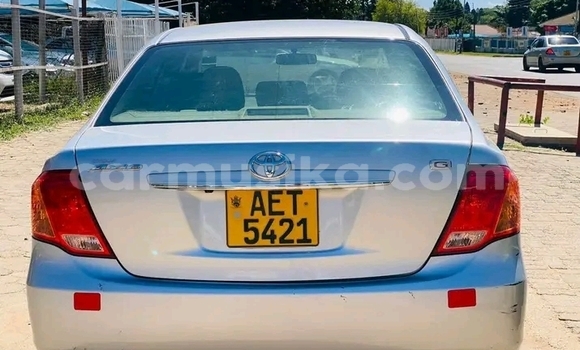 Nunua Ilio tumika Toyota Axio Nyeupe Gari ndani ya Harare nchini Harare