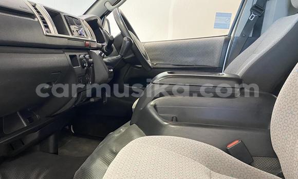 Acheter Occasion Voiture Toyota Hiace Blanc à Beitbridge, Matabeleland South Acheter Occasion Voiture Toyota Hiace Blanc à Beitbridge, Matabeleland South